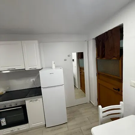 Studio Apartament Tirane * Tirana