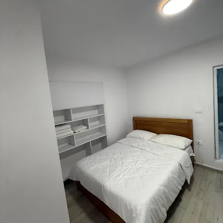 公寓 Studio Apartament Tirane